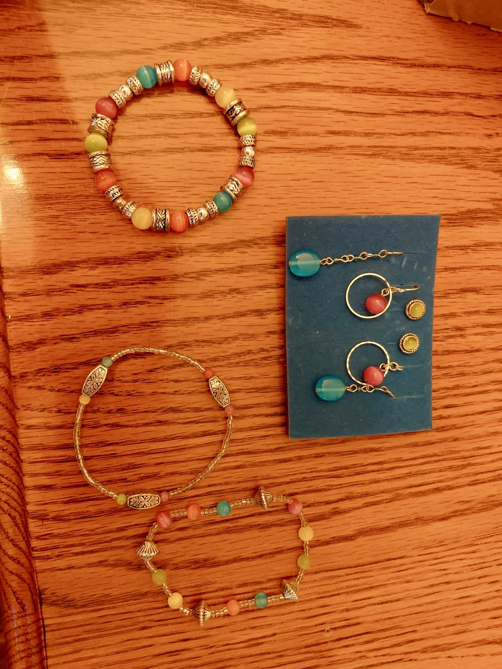 Avon Multicolor Beaded Bracelet and Earring Jewelry Set